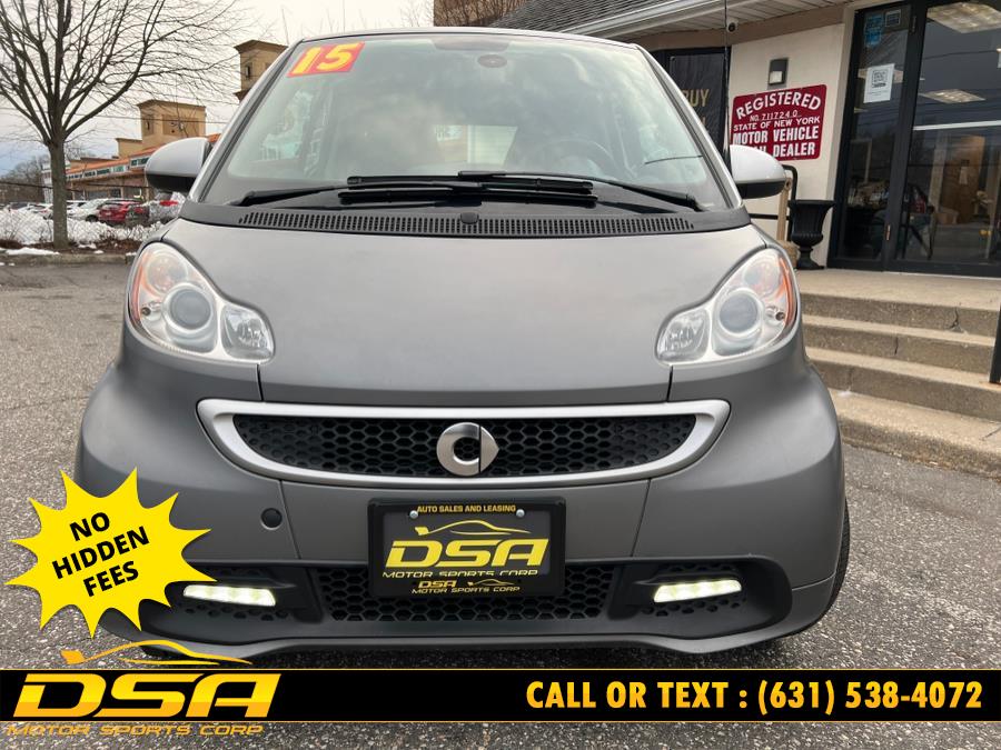 2015 smart Fortwo 2dr Cpe Passion photo