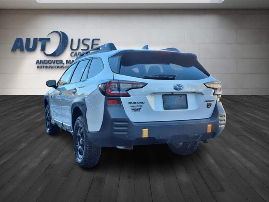 2022 Subaru Outback WILDERNESS photo