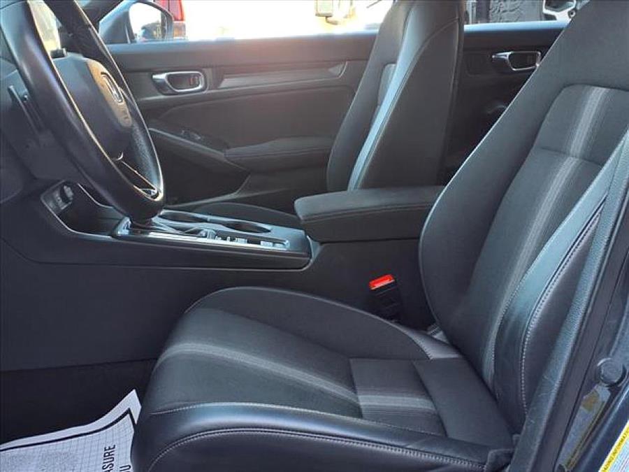 2022 Honda Civic SPORT photo