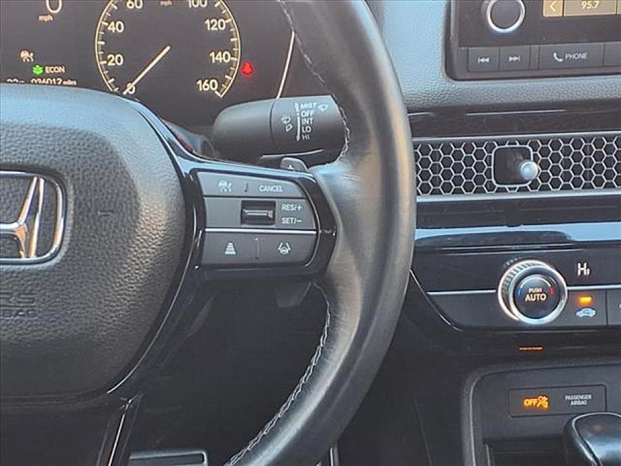 2022 Honda Civic SPORT photo