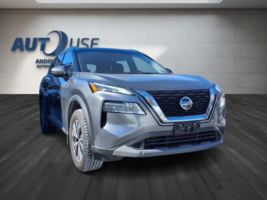 2021 Nissan Rogue SV photo