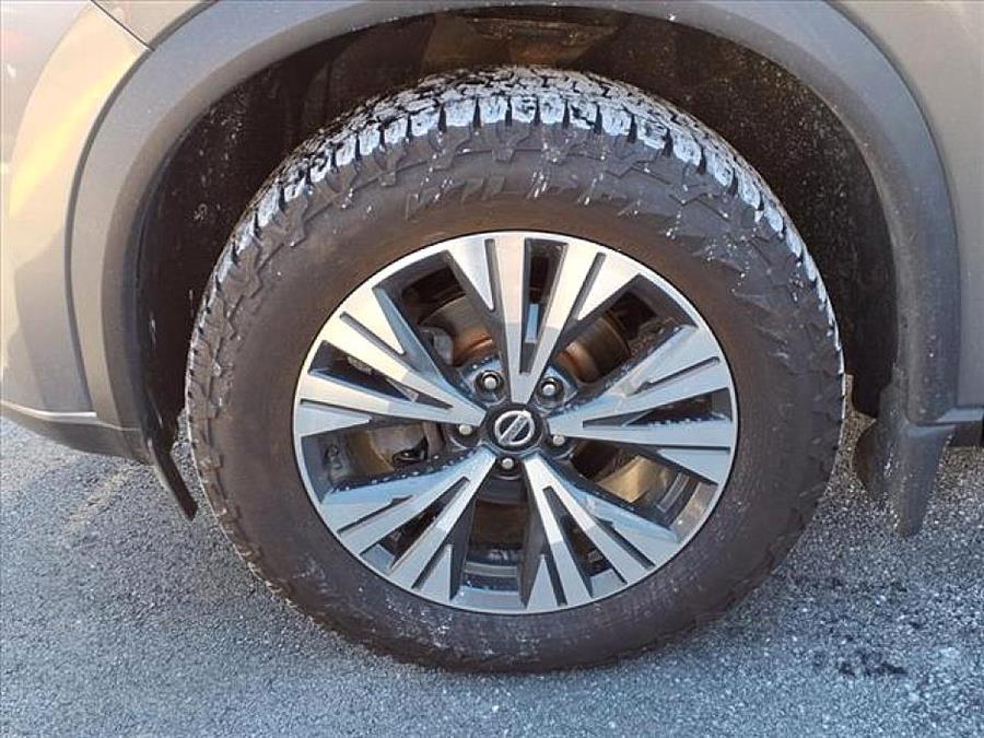 2021 Nissan Rogue SV photo