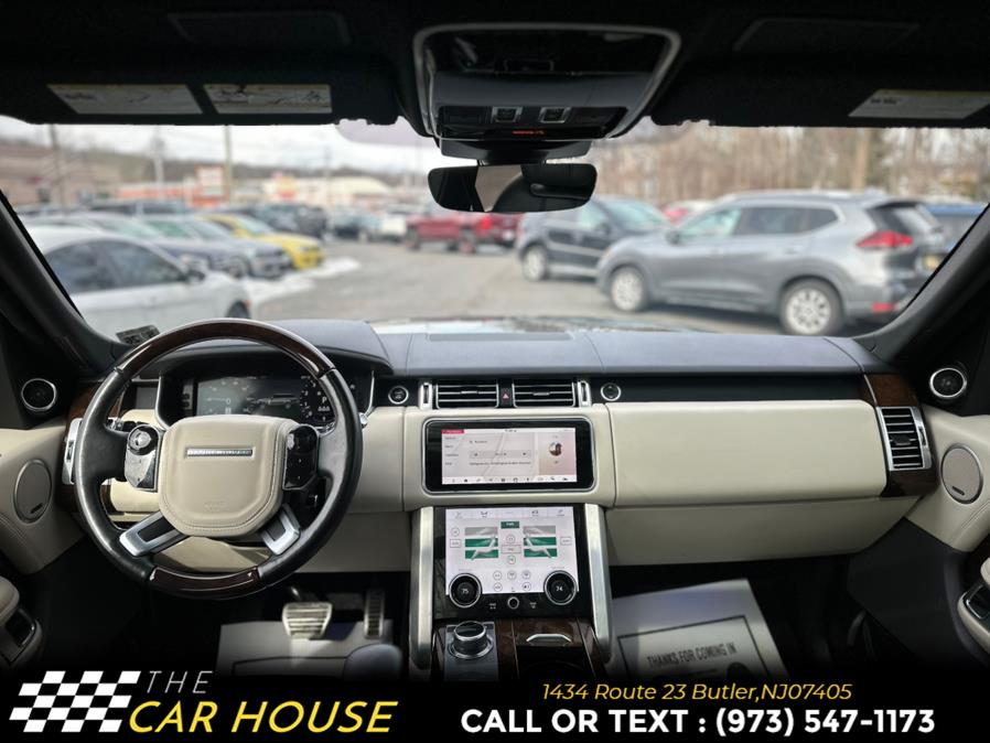 2022 Land Rover Range Rover Westminster SWB photo