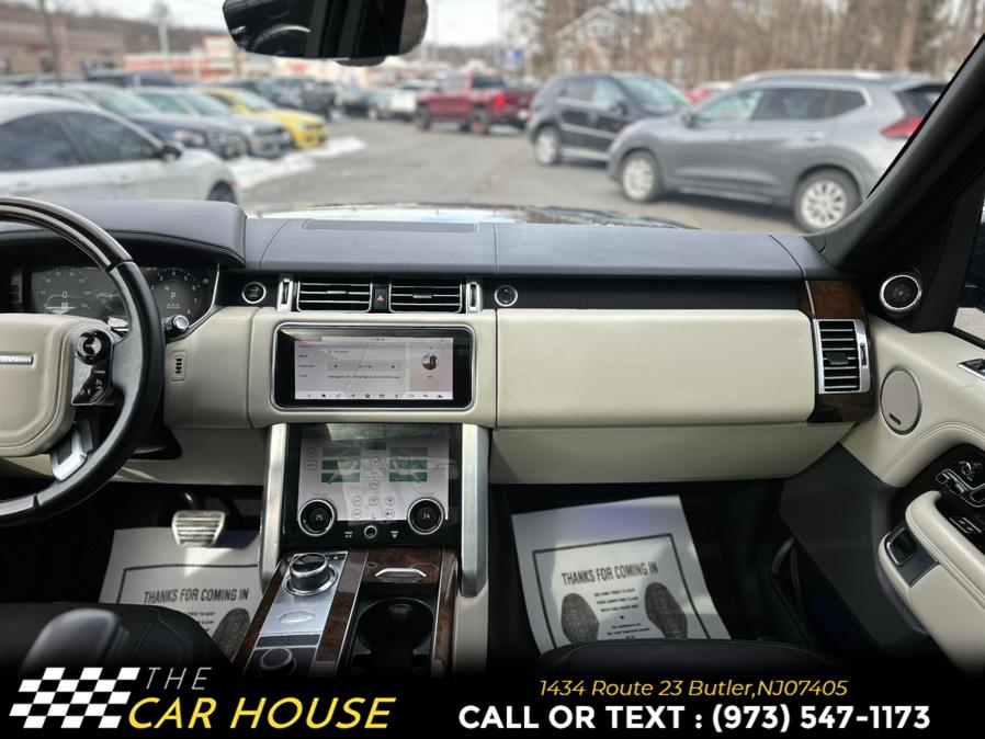 2022 Land Rover Range Rover Westminster SWB photo