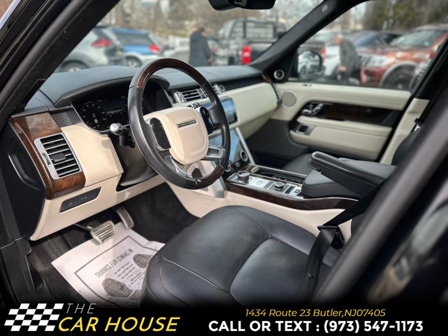 2022 Land Rover Range Rover Westminster SWB photo