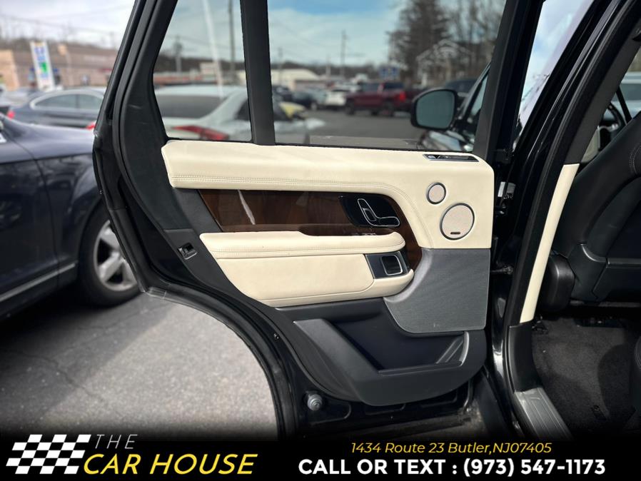 2022 Land Rover Range Rover Westminster SWB photo