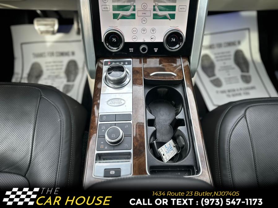 2022 Land Rover Range Rover Westminster SWB photo