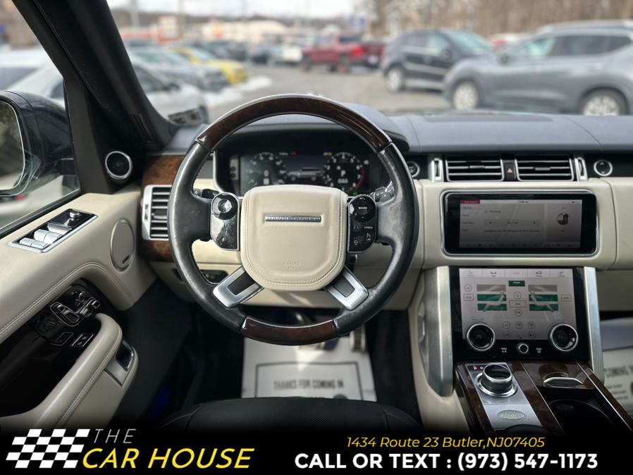 2022 Land Rover Range Rover Westminster SWB photo