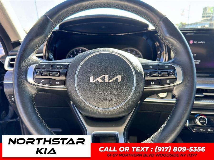 2022 Kia K5 EX photo