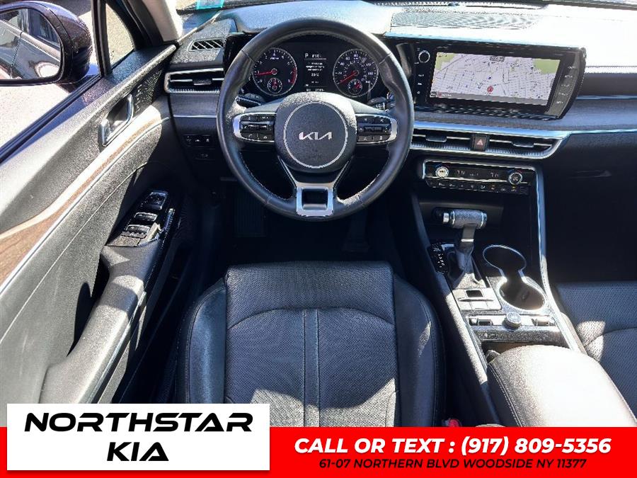 2022 Kia K5 EX photo