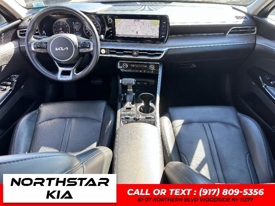 2022 Kia K5 EX photo