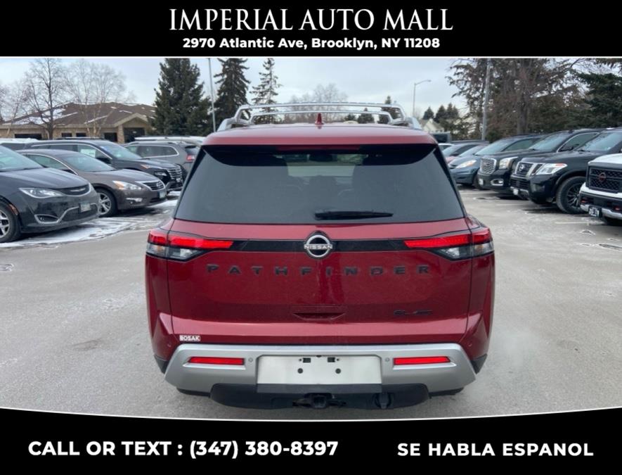 2022 Nissan Pathfinder SL 4WD photo