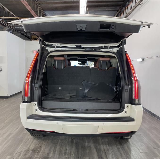 2015 Cadillac Escalade 4WD 4dr Premium photo