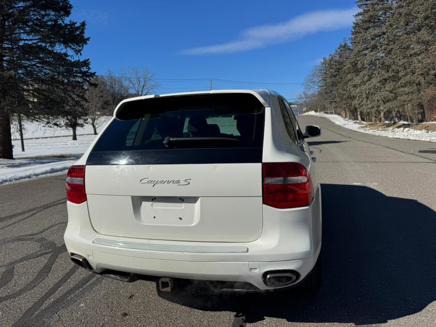 2009 Porsche Cayenne S photo