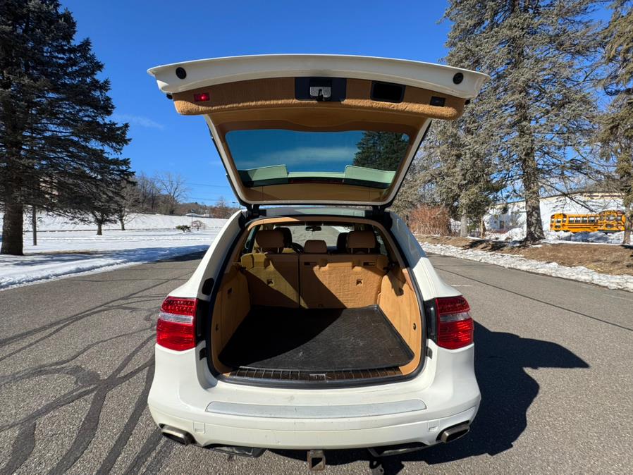 2009 Porsche Cayenne S photo