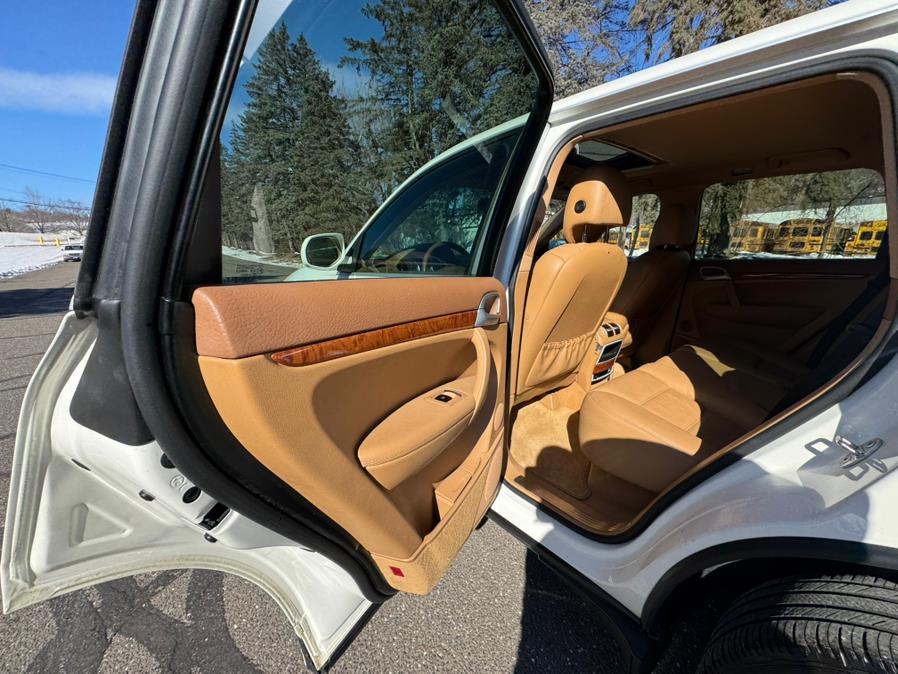 2009 Porsche Cayenne S photo