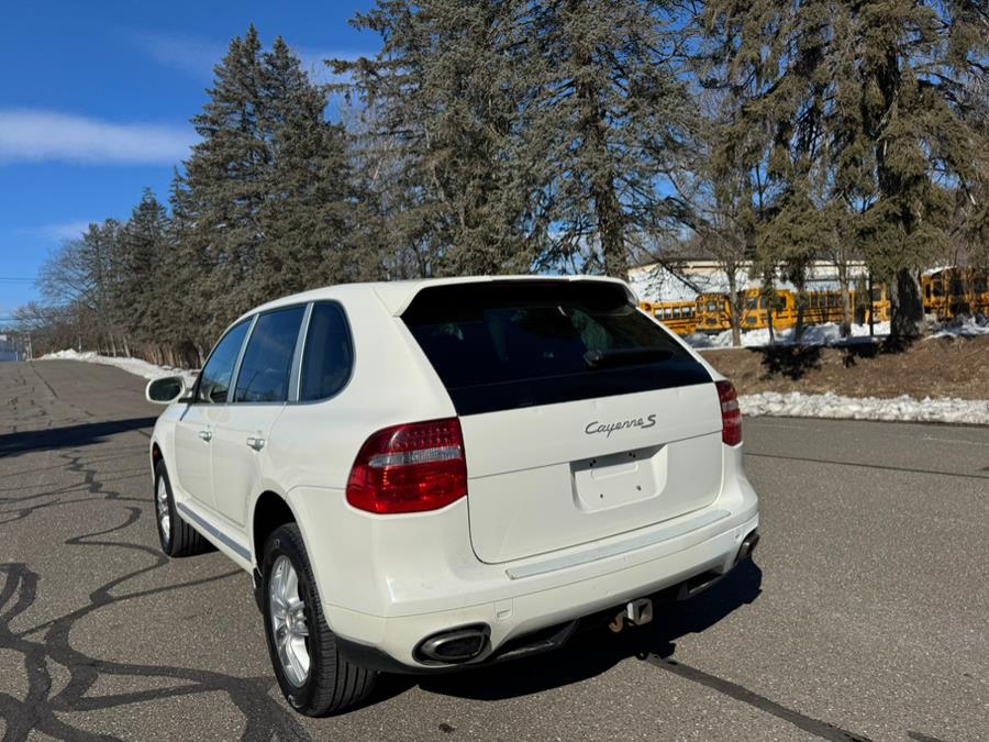 2009 Porsche Cayenne S photo