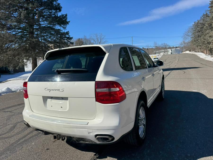 2009 Porsche Cayenne S photo