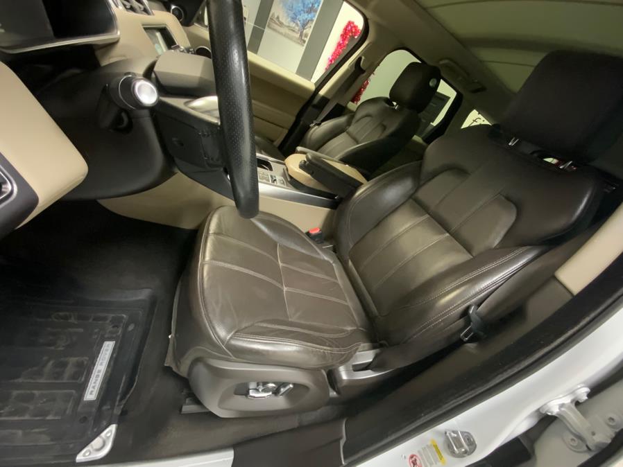 2017 Land Rover Range Rover Sport V6 Supercharged HSE photo
