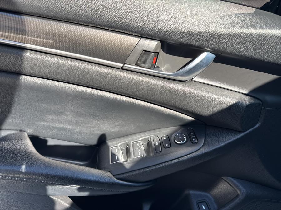 2018 Honda Accord Sport 1.5T photo