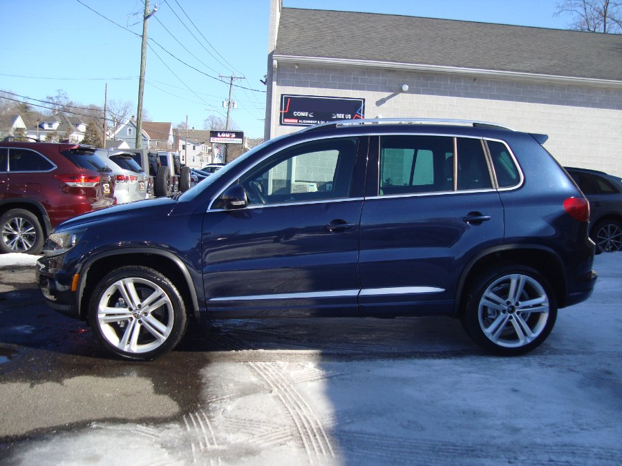 2016 Volkswagen Tiguan 4MOTION 4dr Auto R-Line photo