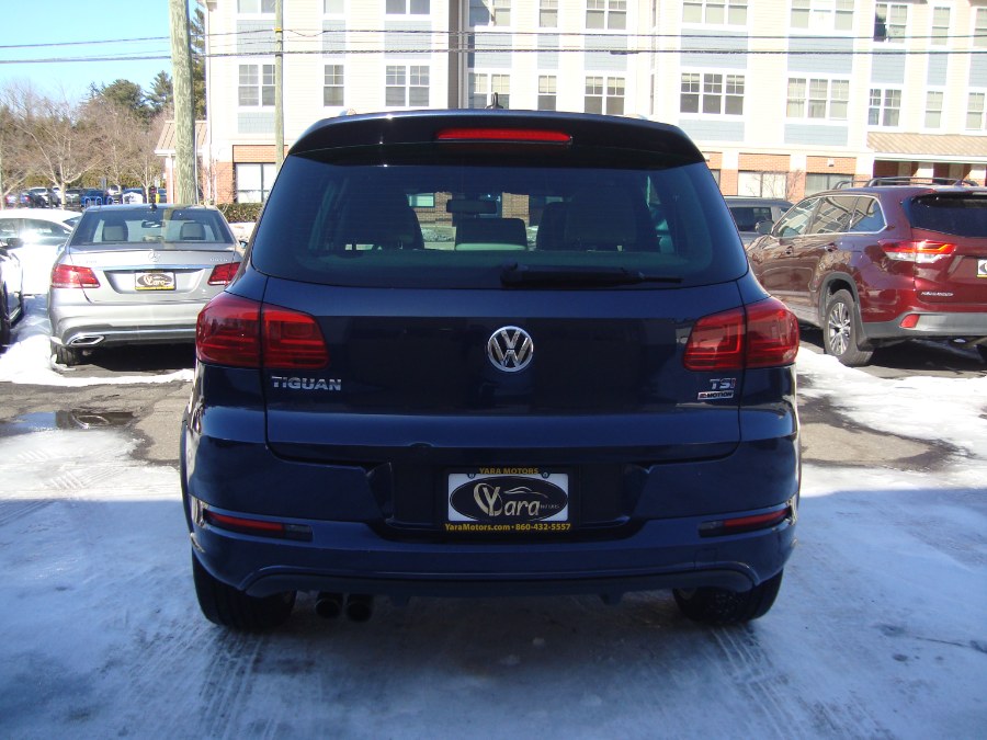 2016 Volkswagen Tiguan 4MOTION 4dr Auto R-Line photo