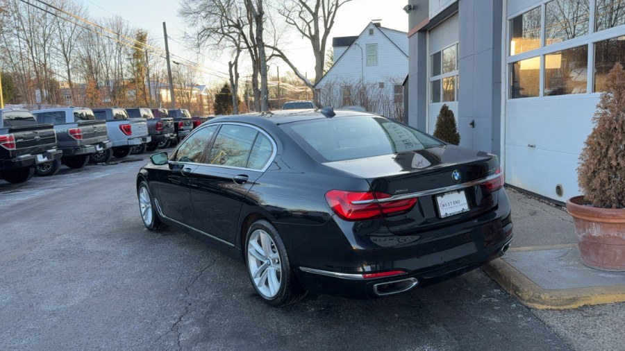 2018 BMW 7-Series 750i xDrive Sedan photo