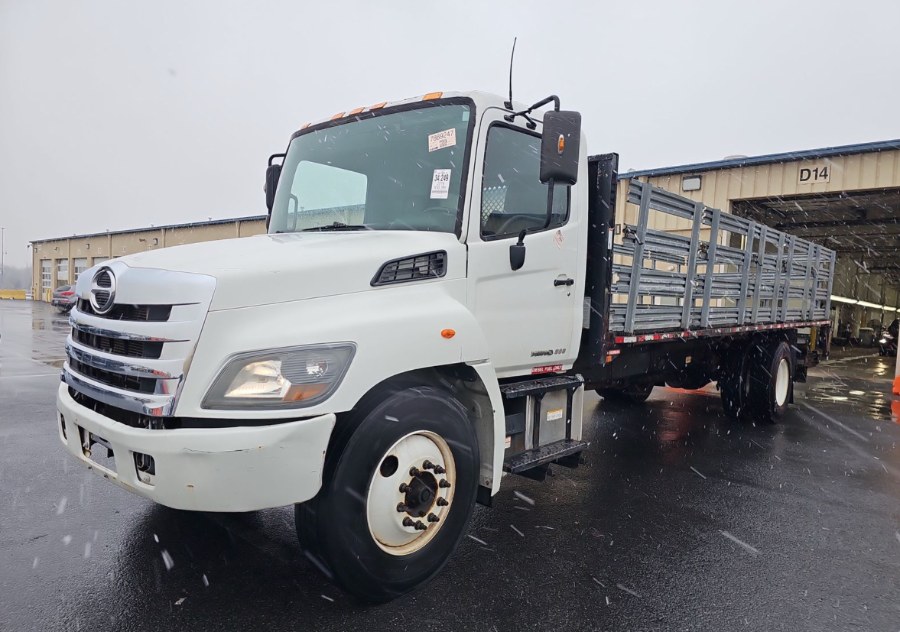 2017 Hino 268 24FT FLAT BED + LIFT GATE STAK photo