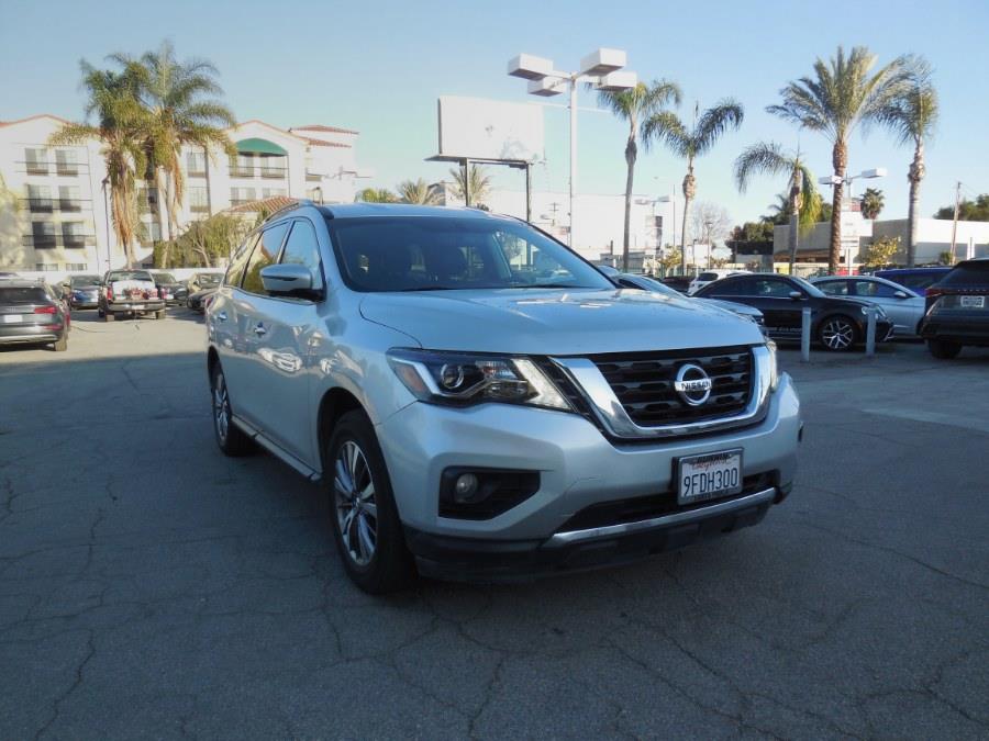 2020 Nissan Pathfinder 4x4 SL photo