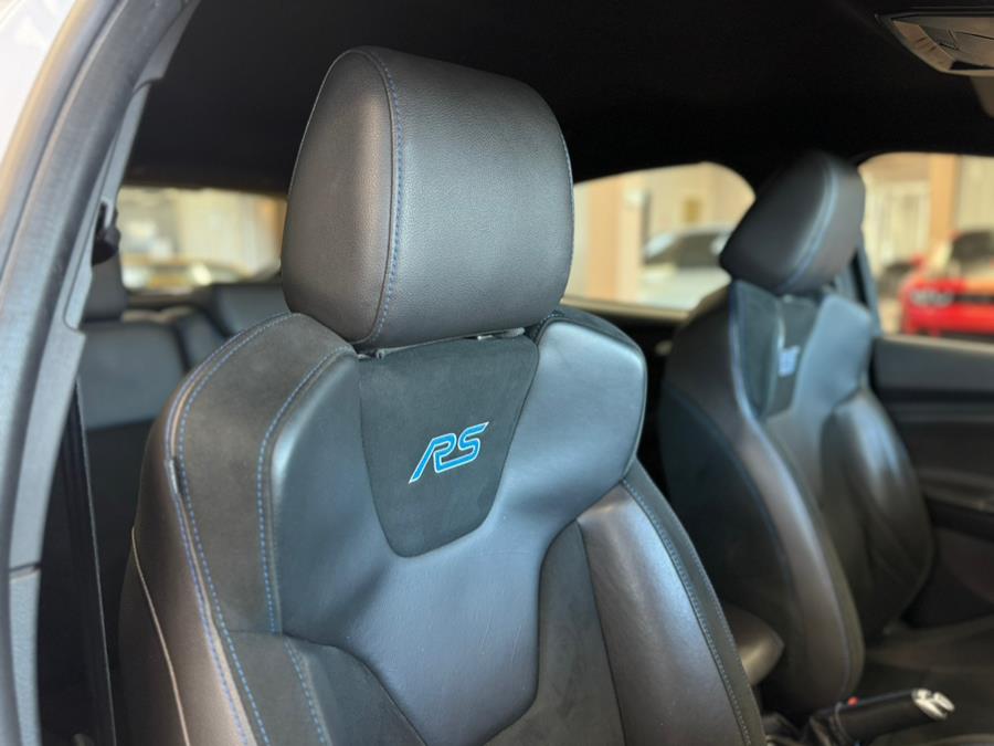 2016 Ford Focus 5dr HB RS photo