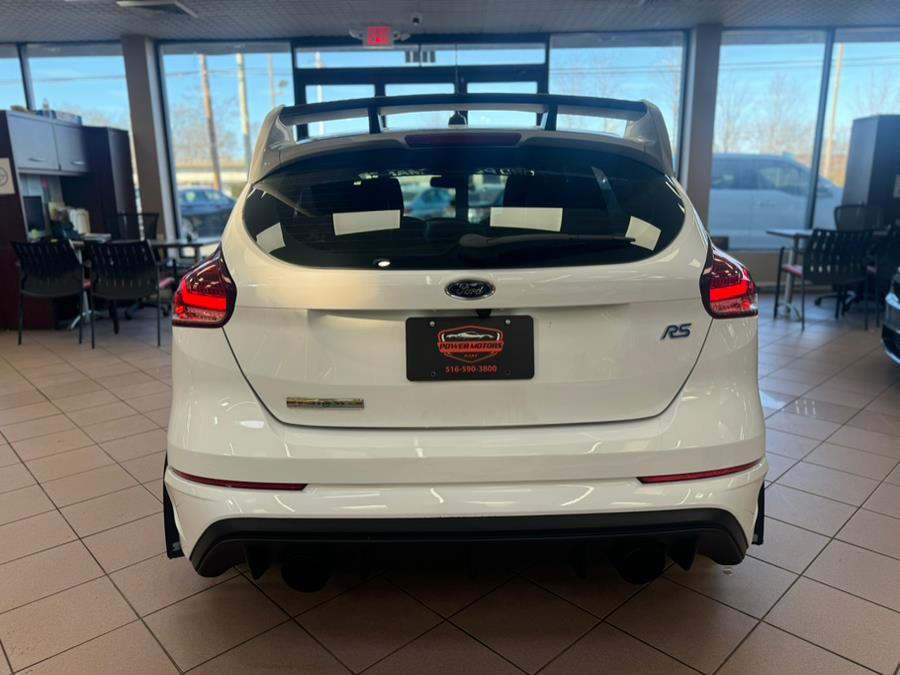 2016 Ford Focus 5dr HB RS photo