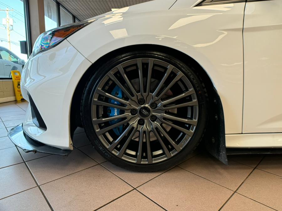 2016 Ford Focus 5dr HB RS photo