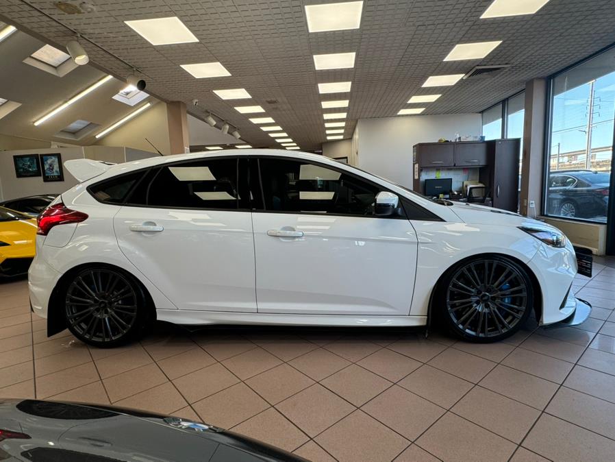 2016 Ford Focus 5dr HB RS photo