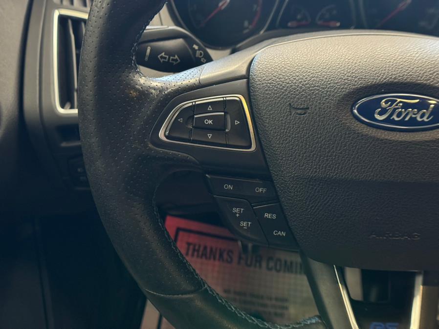 2016 Ford Focus 5dr HB RS photo