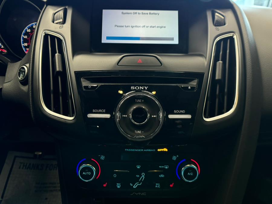 2016 Ford Focus 5dr HB RS photo