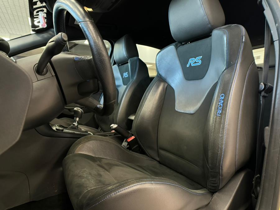2016 Ford Focus 5dr HB RS photo