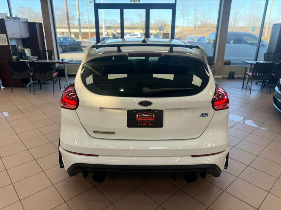 2016 Ford Focus 5dr HB RS photo
