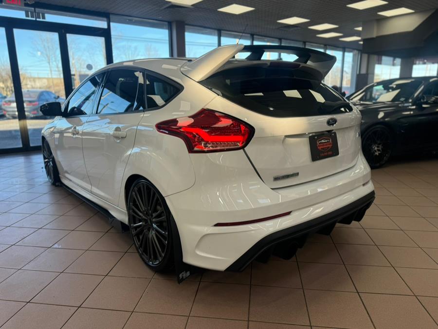 2016 Ford Focus 5dr HB RS photo