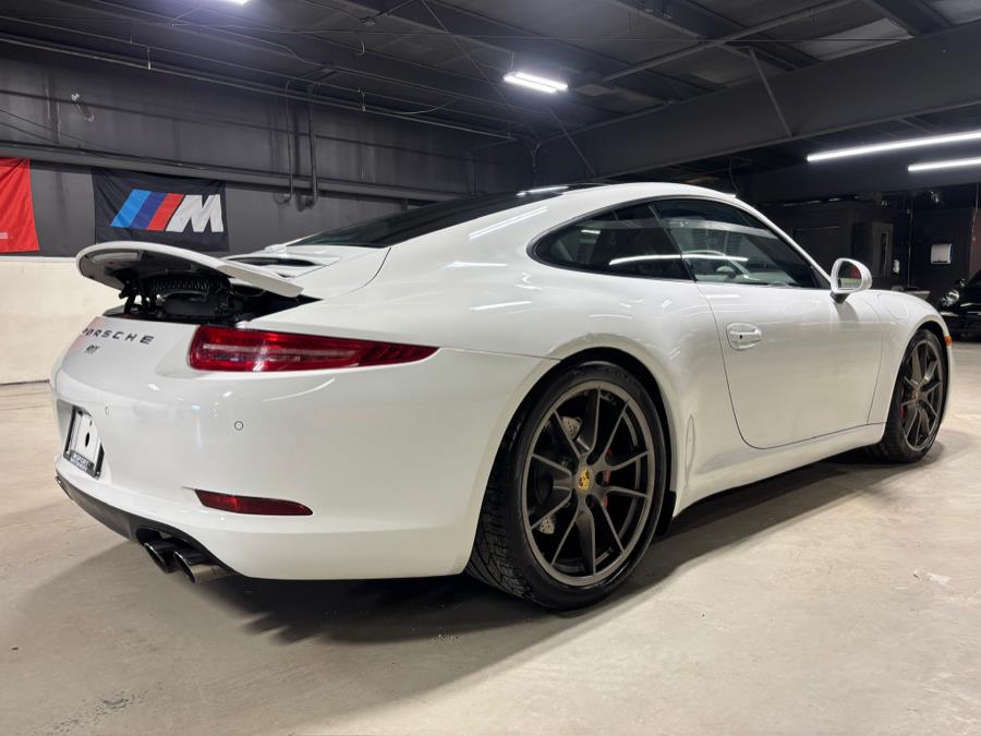 2015 Porsche 911 2dr Cpe Carrera S photo