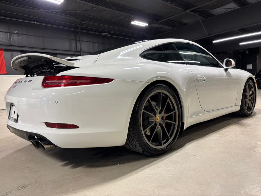 2015 Porsche 911 2dr Cpe Carrera S photo