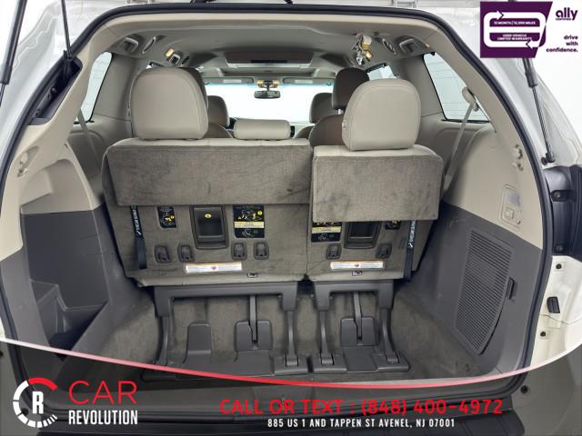 2017 Toyota Sienna XLE Premium AWD 7-PASSENGER photo