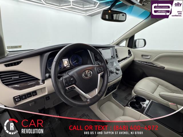 2017 Toyota Sienna XLE Premium AWD 7-PASSENGER photo