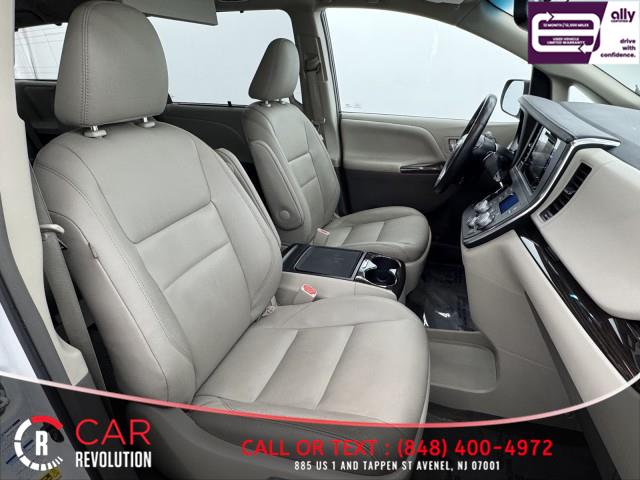 2017 Toyota Sienna XLE Premium AWD 7-PASSENGER photo