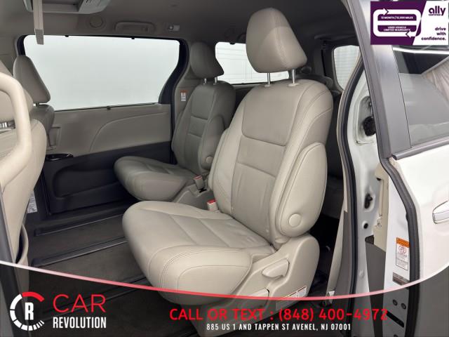 2017 Toyota Sienna XLE Premium AWD 7-PASSENGER photo