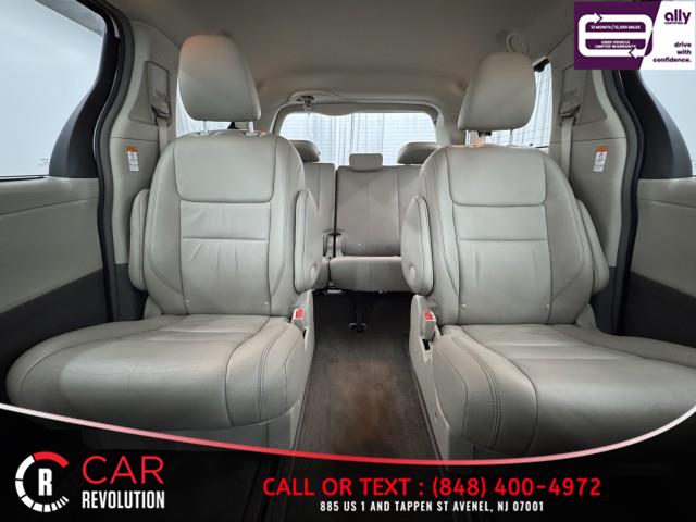 2017 Toyota Sienna XLE Premium AWD 7-PASSENGER photo