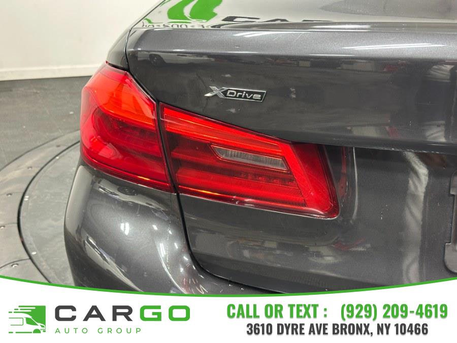 2019 BMW 5-Series 530i xDrive Sedan photo