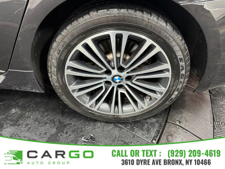 2019 BMW 5-Series 530i xDrive Sedan photo