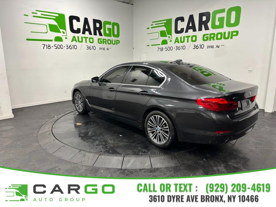 2019 BMW 5-Series 530i xDrive Sedan photo