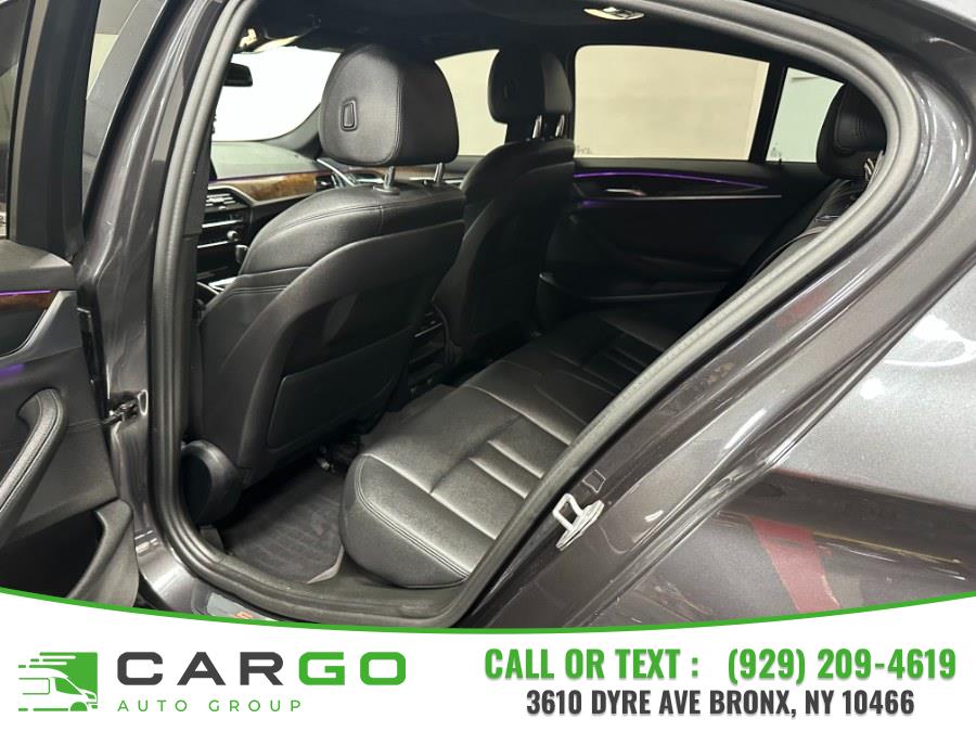 2019 BMW 5-Series 530i xDrive Sedan photo