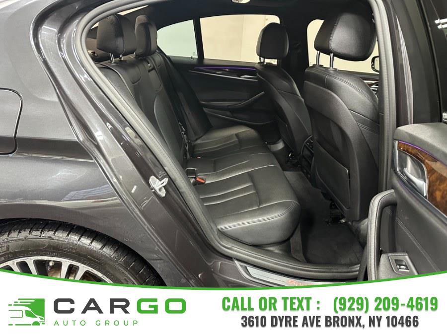 2019 BMW 5-Series 530i xDrive Sedan photo
